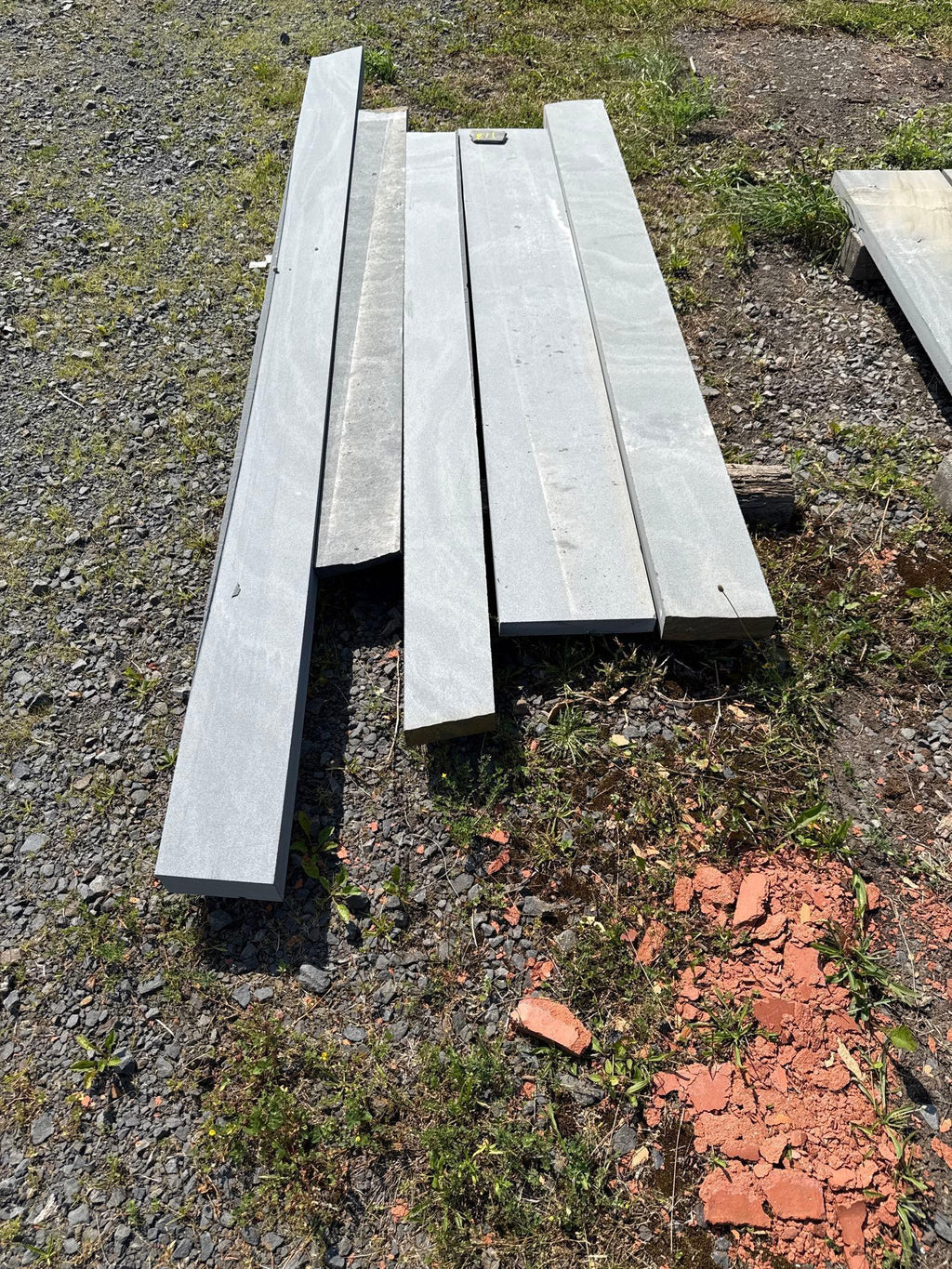 Lot 113 - Pallet of 5 Cut Bluestone Lengths