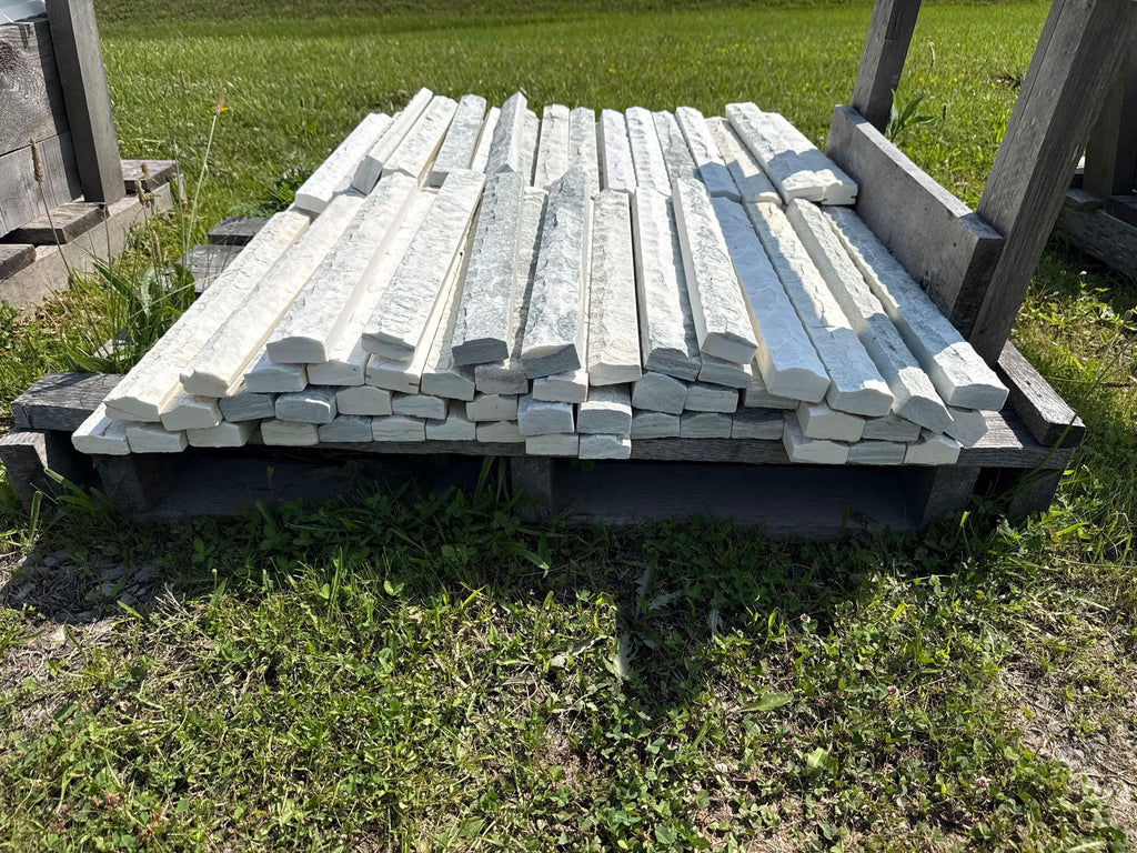 Lot 122 - Pallet of Marble Moulding - 2.25"w x 23.5"l