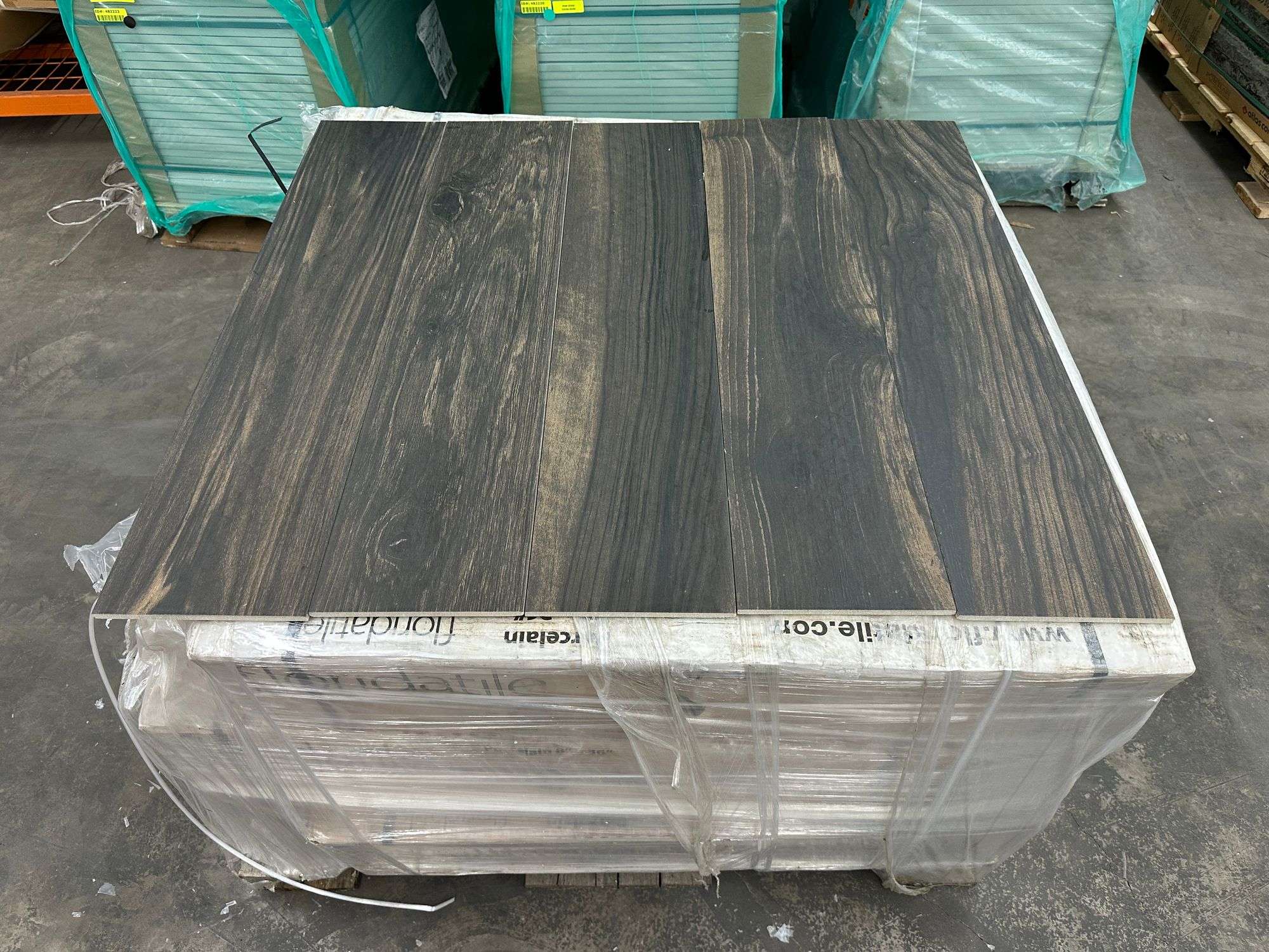 Badlands Porcelain Tile 8x36 - Wood Look