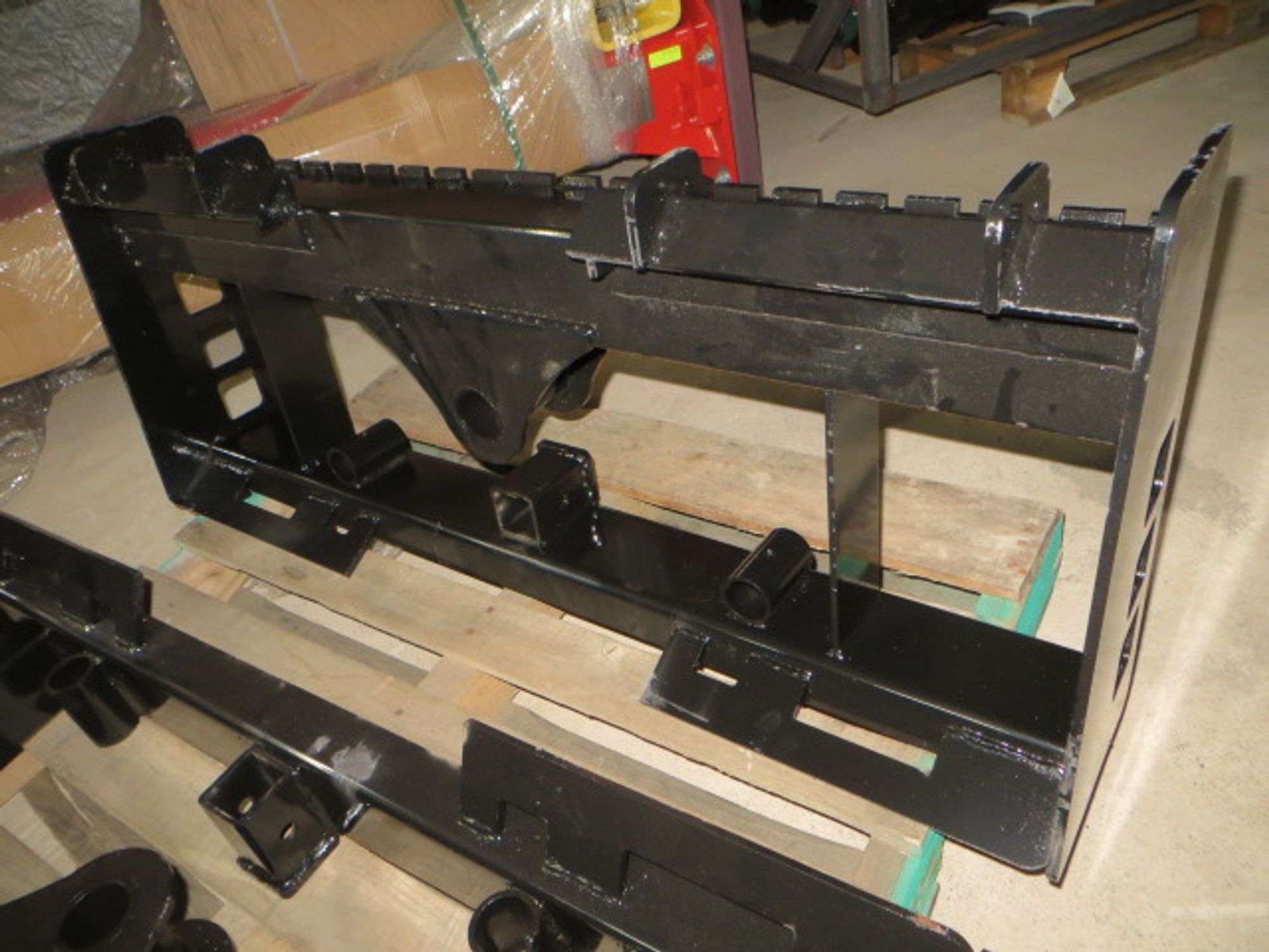 Wolverine PFF1 Pallet Fork + CAT 3 + Bale Frame